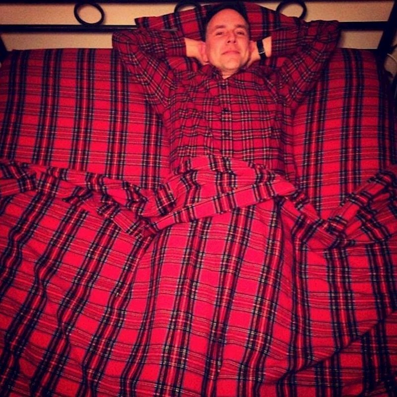 Ovaj čovjek jako voli karirano