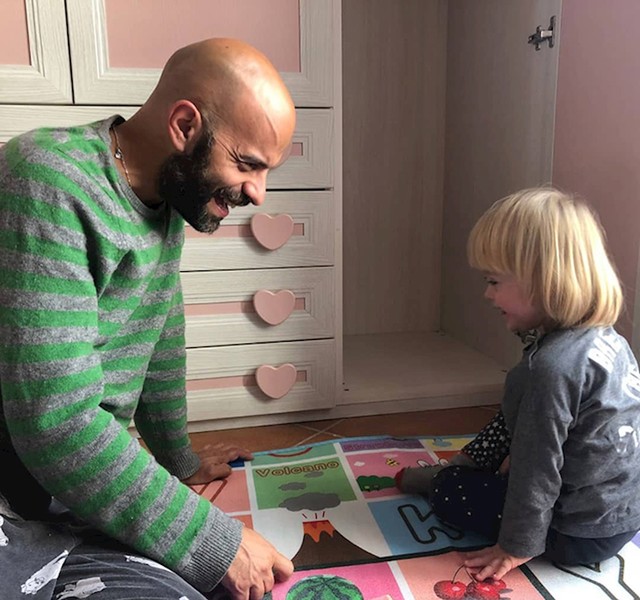 U srpnju 2017. godine, Lucu su nazvali iz centra za socijalnu skrb i obavijestiti ga o Albi