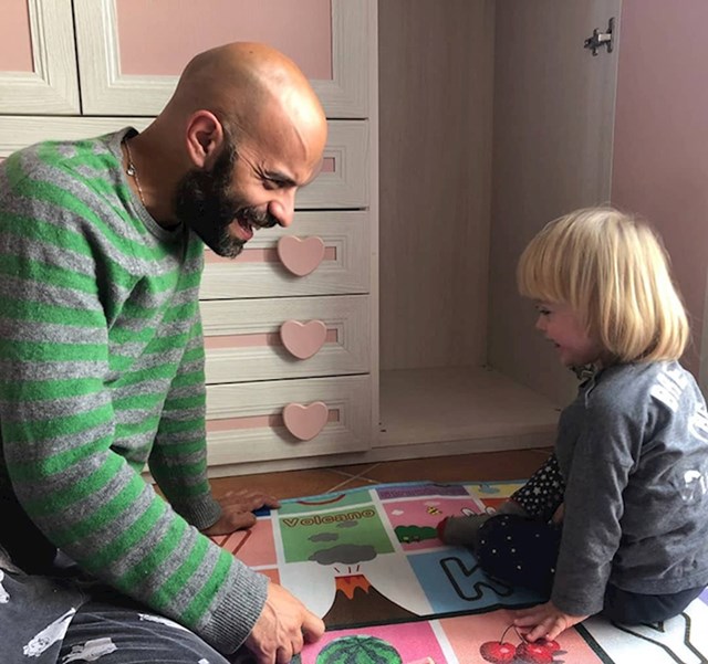 U srpnju 2017. godine, Lucu su nazvali iz centra za socijalnu skrb i obavijestiti ga o Albi