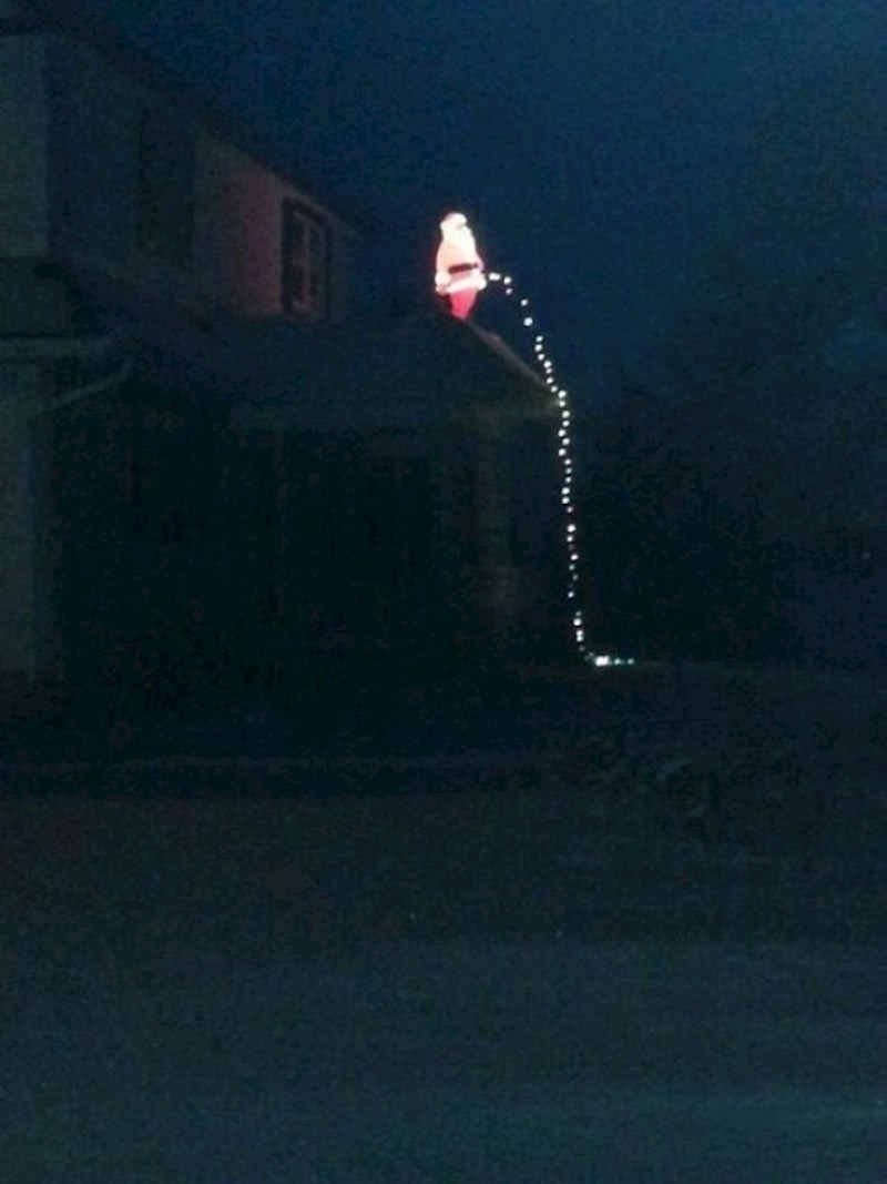 "Božićna dekoracija kuće moga ujaka..."