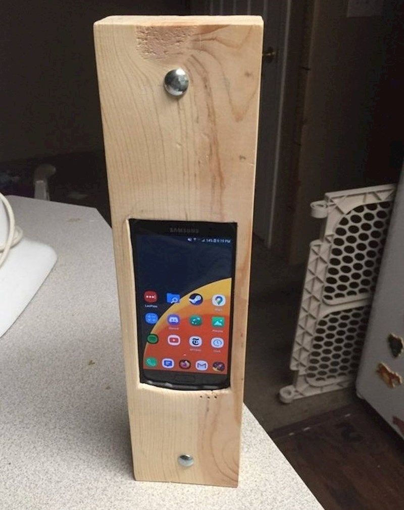 Kada stalno gubiš mobitel