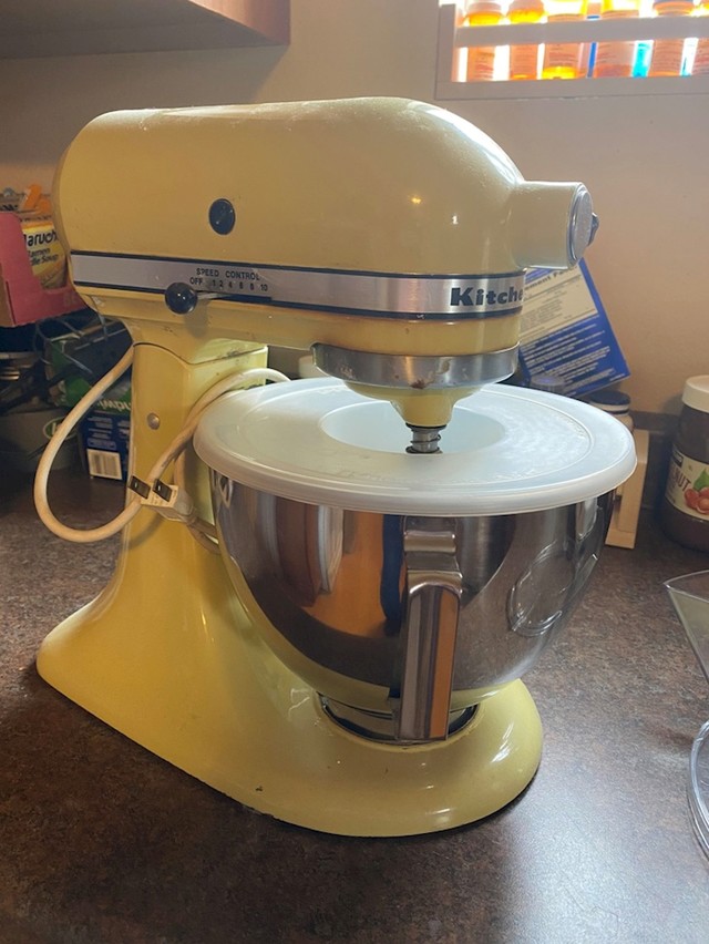 "Moj Kitchen Aid mikser iz 1960-ih je u savršenom stanju i koristim ga već 8 godina"