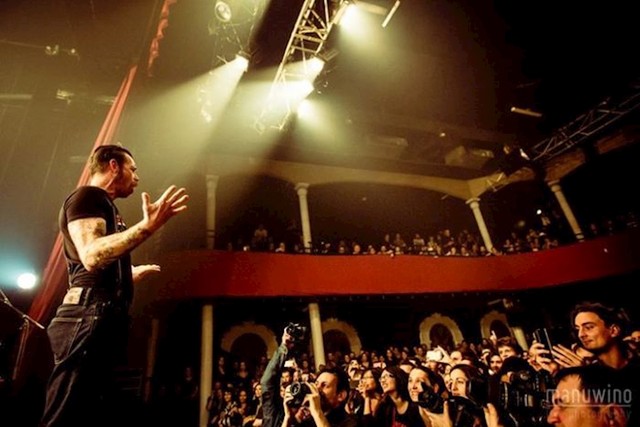 Bend Eagles of Death Metal, malo prije terorističkog napada u Parizu