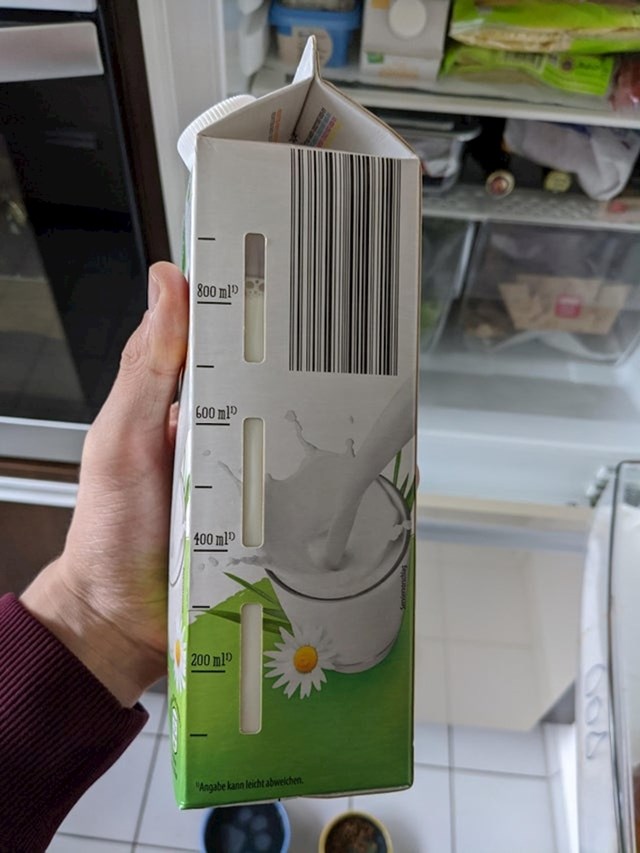 Pakovanje mlijeka na kojem možete vidjeti koliko je mlijeka ostalo