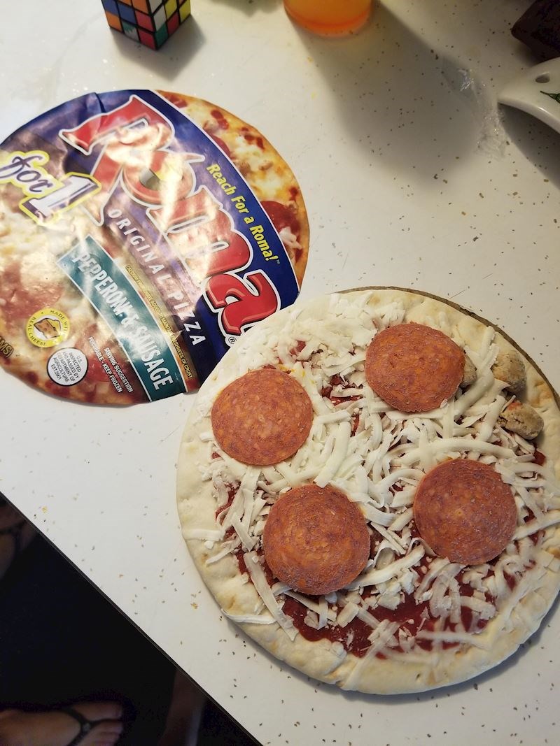 Pizza imena "Roma", ma totalno..