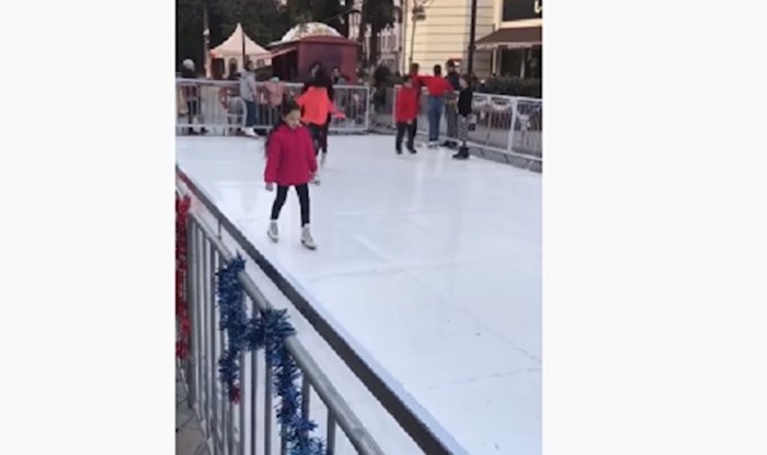 VIDEO U Gruziji su postavili ovaj led za klizanje, ali na njemu je klizanje nemoguće jer je on potpuno plastičan