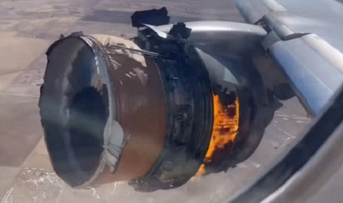 Putnik je iz aviona snimao kako gori motor. Ovo je jezivo, pogledajte