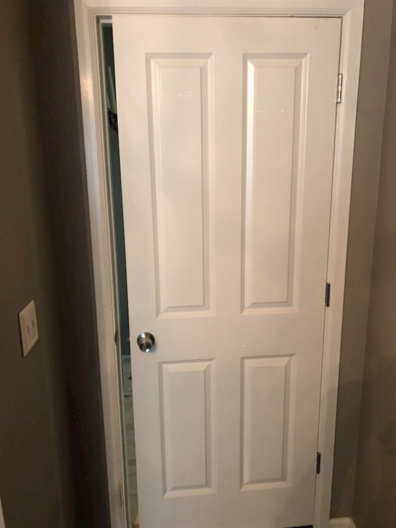 "Žena mi je rekla da izmjerim okvir od vrata, ja sam rekao da su sva vrata ista..."