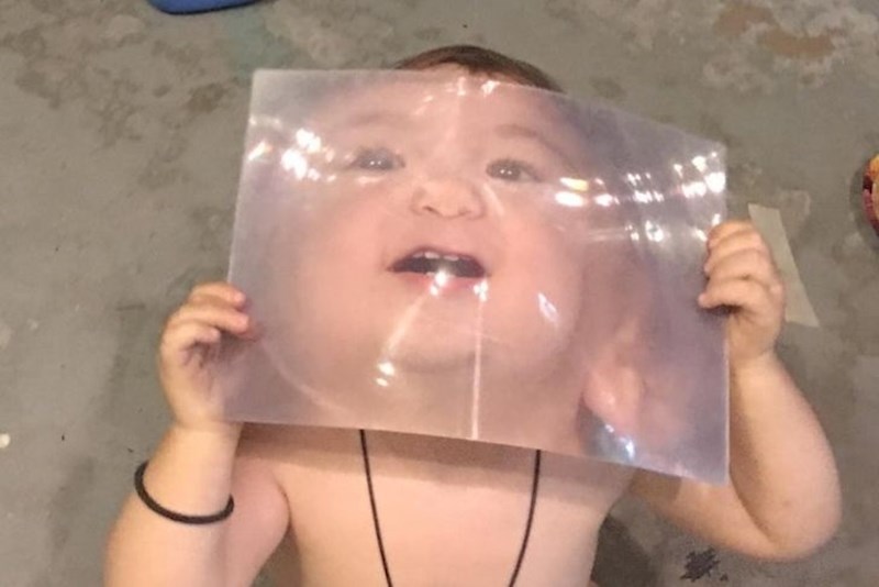 "Moj trogodišnjak mi je pomagao počistiti garažu, sve dok nije pronašao ovu plastiku..."