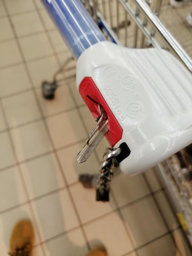 Ako nemate novčić za kolica u dućanu, može vam poslužiti i ključ
