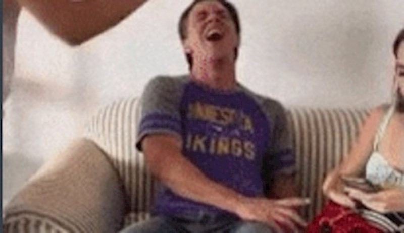 Lik je odlučio nasamariti svoje prijatelje, oni su skoro umrli od straha