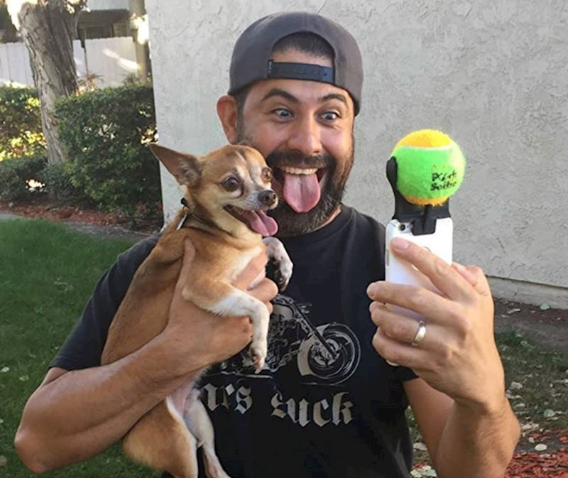 Ima načina za uslikati selfie sa psima :D