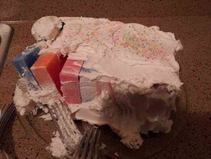 "Frendova mama napravila nam je kolač..."