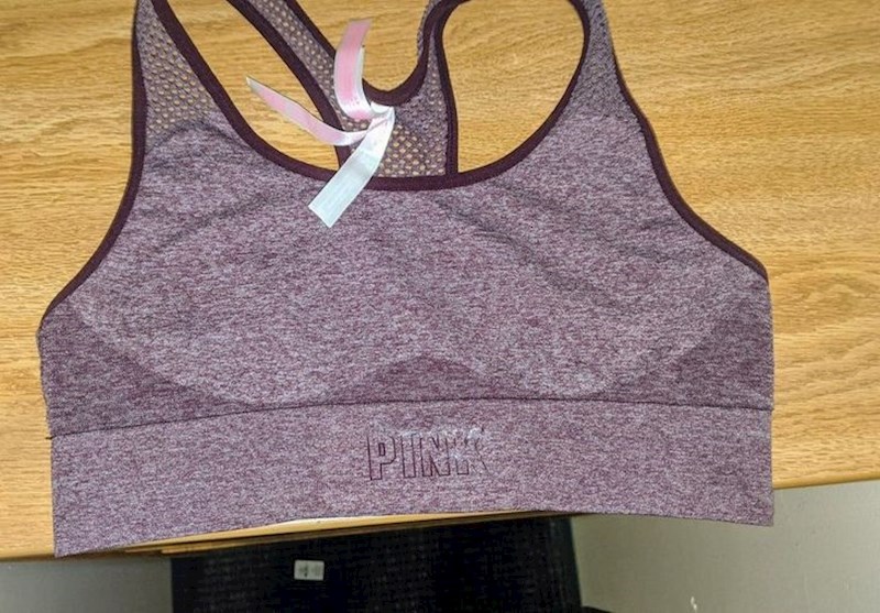 Sportski grudnjak zbog kojeg uvijek izgledate znojno