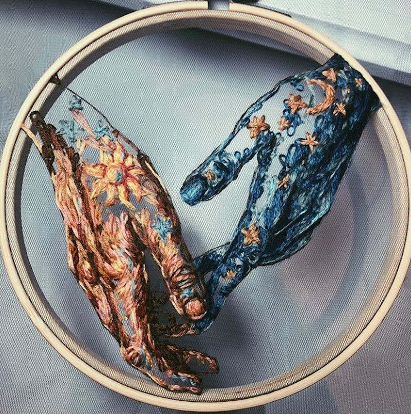 Djevojka iz Moskve izrađuje predivne radove na tilu