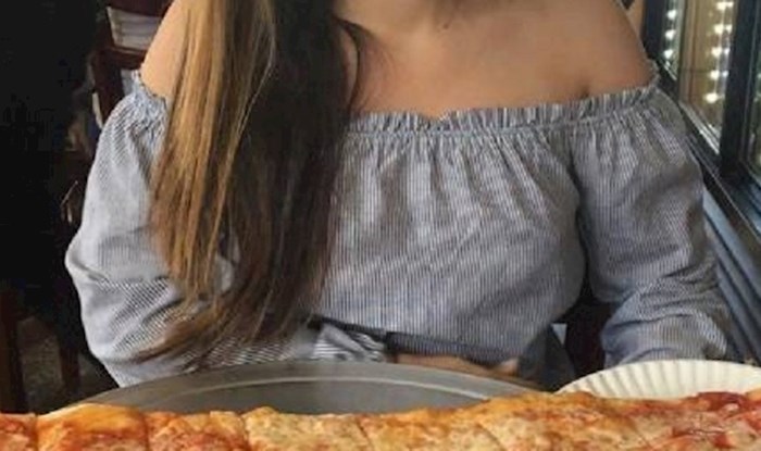 Kad si na dijeti i pojest ćeš samo jedan komad - ova pizzerija definitivno ima najveće kriške pizze