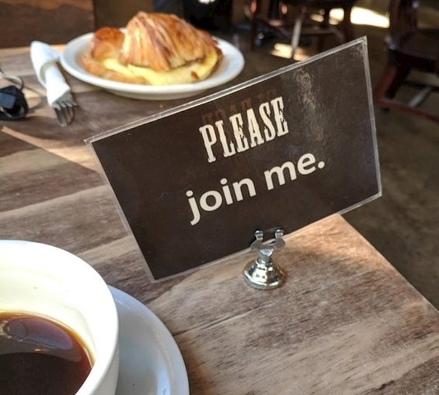 U ovom restoranu možete staviti poruke na stol i tako poručiti nekom da može sjesti za vaš stol