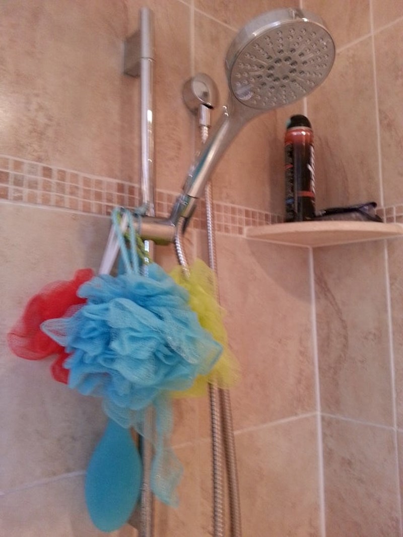 "Od kad smo uselili u zajednički stan, čudne sprave pronalazim..."