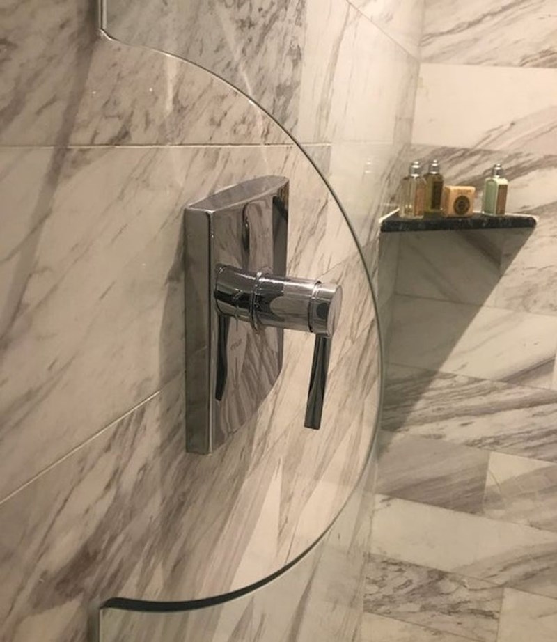 Tuš u kojem možete pustiti vodu i ostati suhi