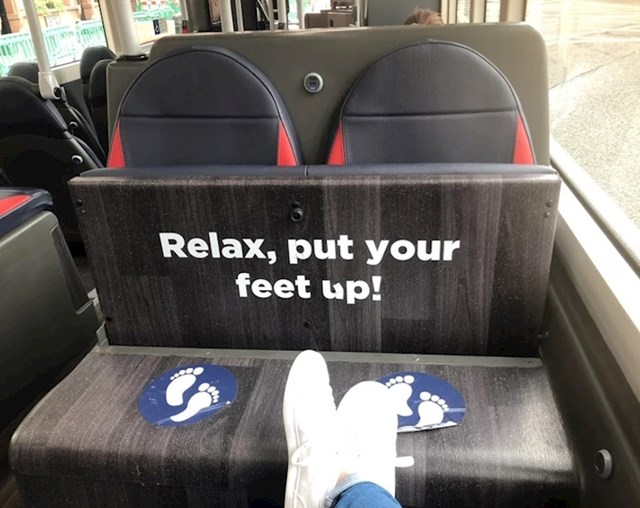 Odmor za noge u autobusu