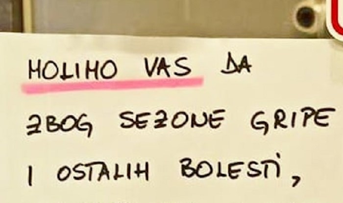 Na vratima jedne kladionice osvanula je zanimljiva molba koja je nasmijala prolaznike
