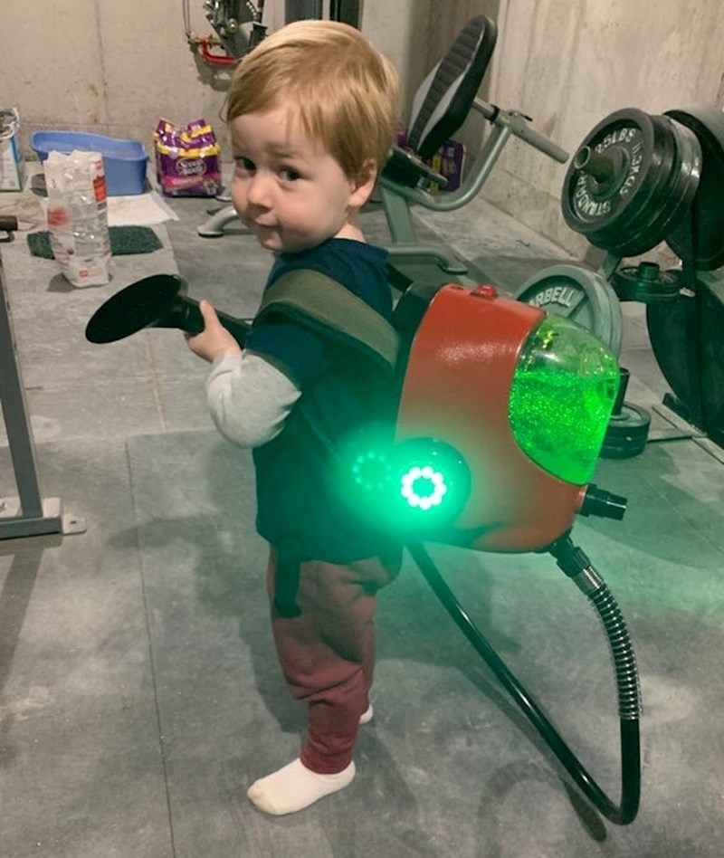 Tata joj je napravio ovo sa starim usisavačem