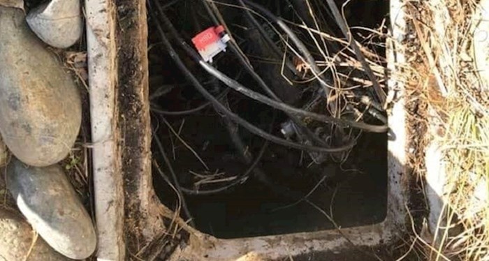 "Skoro sam dao otkaz danas" - električar je otvorio rupu u kojoj su žice, umalo je doživio srčani zbog prizora