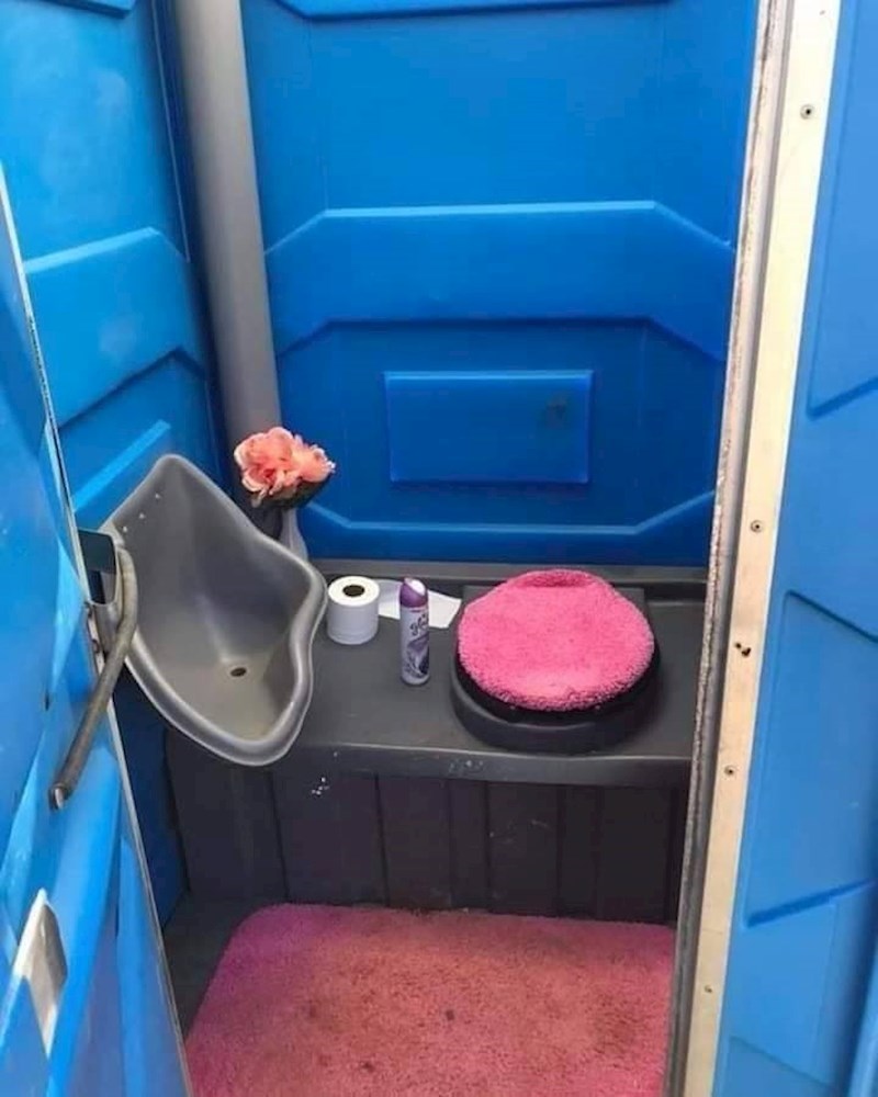 Netko je htio napraviti ugođaj doma... :D