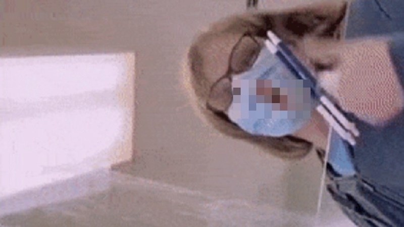 Ljudi su se zgražali kada su vidjeli što je ova žena napravila od zaštitne maske