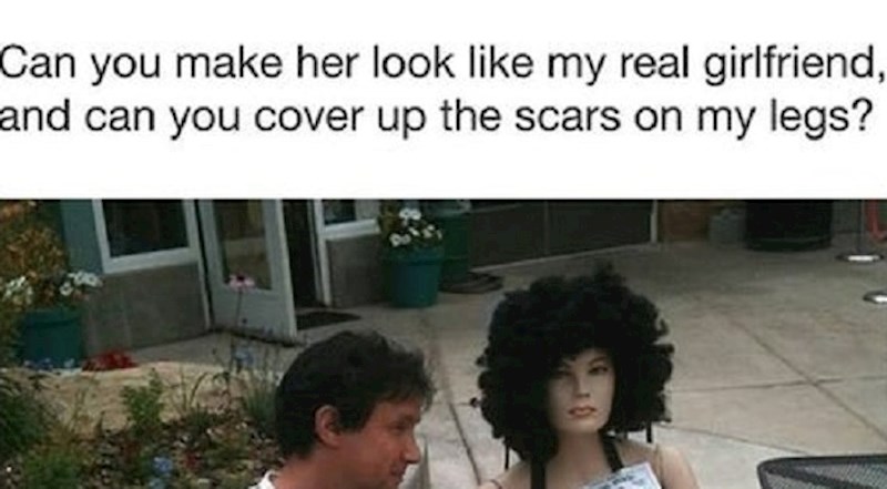 Lika koji photoshopira ljudima fotke pitao je da lutku pretvori u djevojku, evo što mu je odgovorio