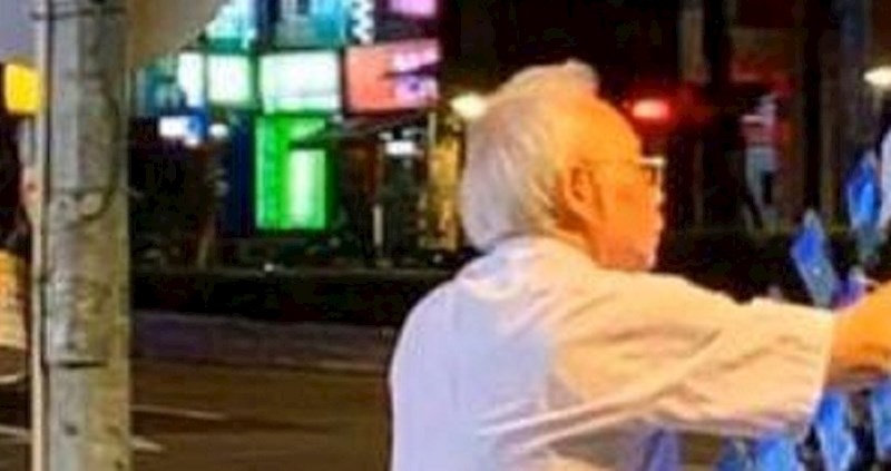 Netko je slikao tipa na ulici. Ovo je teško objasniti, što se ovdje događa?