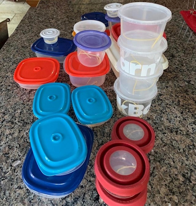 "Moj suprug mrzi kada sin i ja ostavimo malu količinu hrane u plastičnom spremniku, ovo mu je priredio za prvi april..."