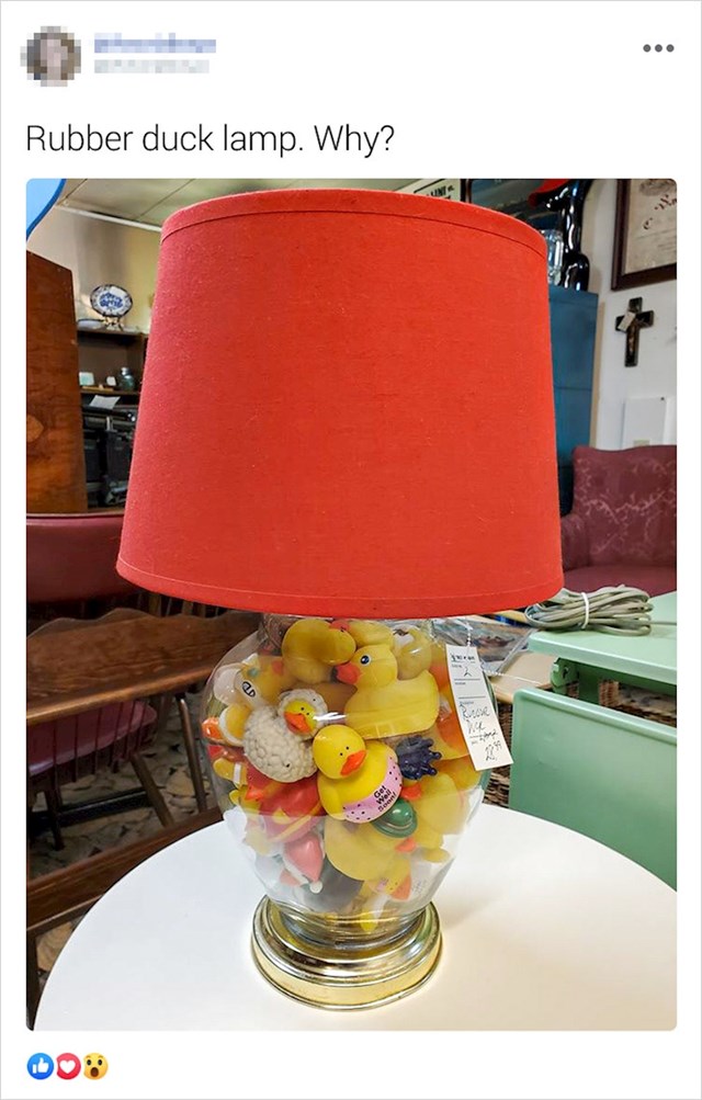 Lampa s plastičnim patkicama. Zašto?