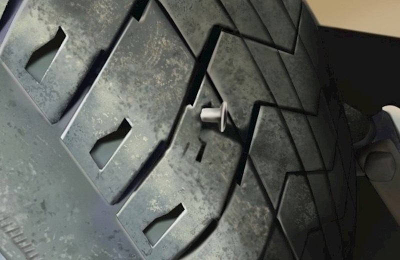 Radnica je smatrala da šef neće primijetiti ovaj očajan photoshop