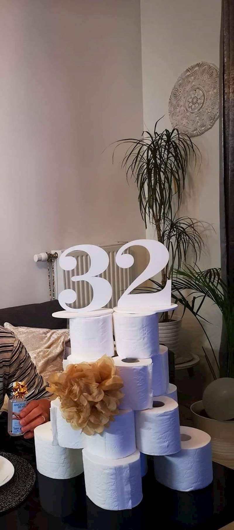 Torta od rola wc papira :D