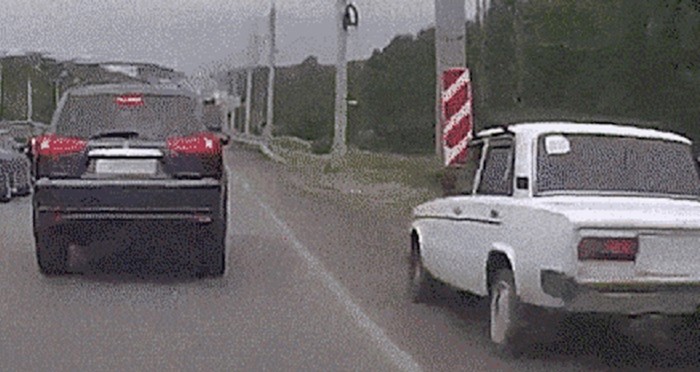 Tip je išao zaobići kolonu na cesti, to je bila katastrofalna odluka
