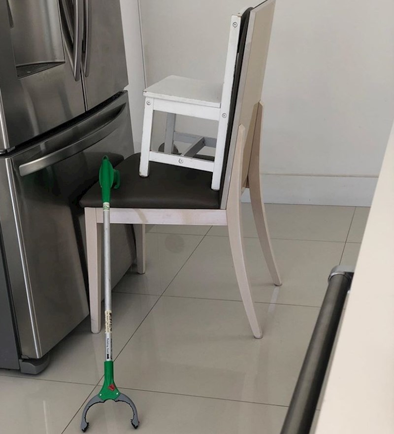 "Skrila sam daljinski upravljač na hladnjak i otišla se tuširati. Kada sam se vratila u kuhinju, zatekla sam ovo..."