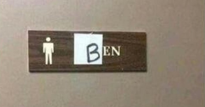 Radnik u ovoj firmi oduševio se kada je vidio promijenjen natpis na wc-u, evo zašto