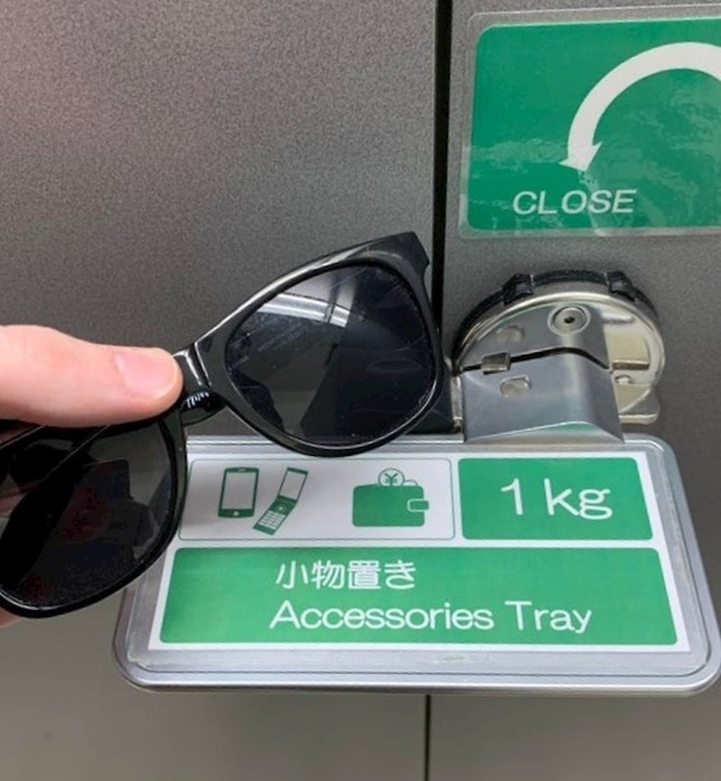 Toalet u kojem ako nešto slučajno ostavite  vrata se neće otvoriti