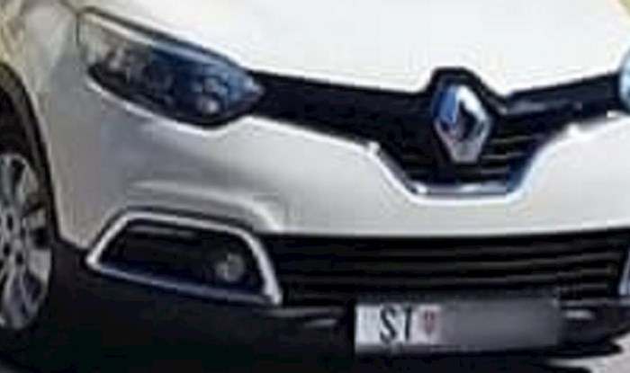 Dalmatinci nisu mogli vjerovati kako je neki pametnjaković parkirao auto, ovo je za medalju