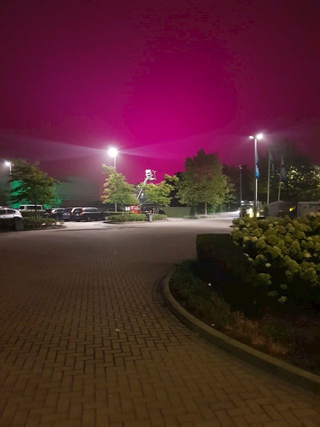 Ljubičasto nebo