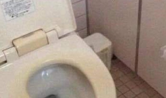 Čovjek je ušao u toalet jednog restorana, ovo što je ugledao ga je šokiralo