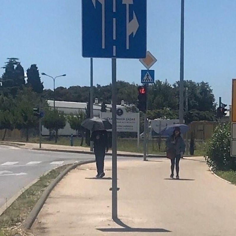 Čini se da pada kiša... :D