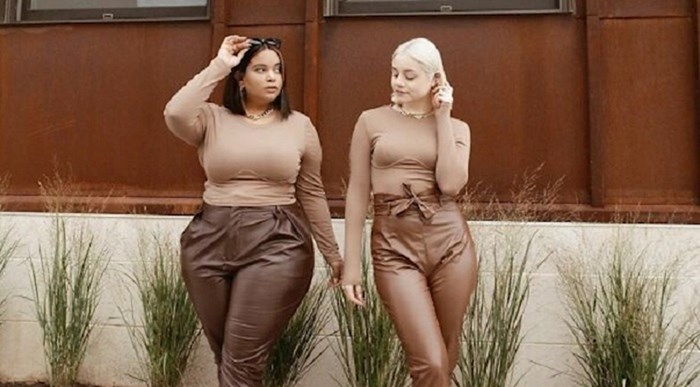 Dvije frendice oblače se jednako kako bi pokazale da oblik tijela nema nikakve veze s modom