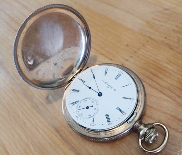 "Ovaj sat je u obitelji od 1902. godine, a sada sam ga dobio ja. Jednog dana ću ga i ja dati svome sinu"