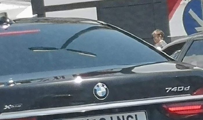 U Zadru su slikali ovaj auto iz Češke zbog smiješnog natpisa na registracijskim oznakama