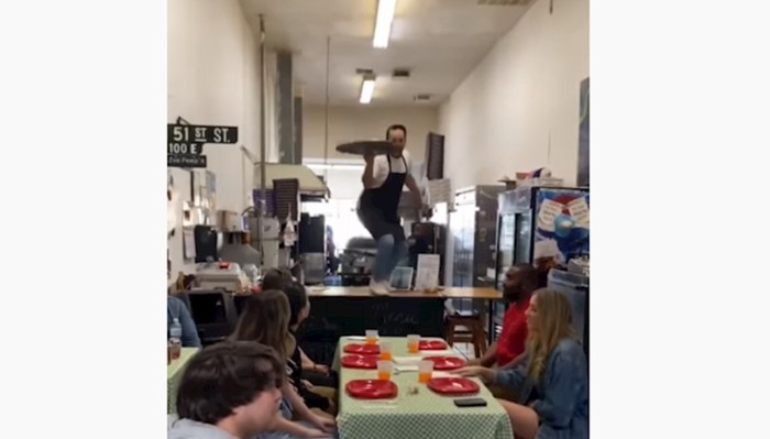 Pokušali su napraviti reklamu za pizzeriju, ali dobili su apsolutnu katastrofu