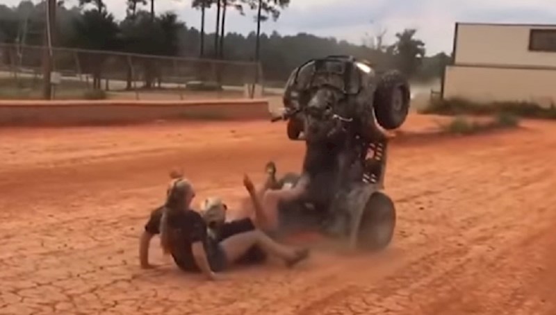 Kompilacija najboljih failova koje su doživjeli ovi prilično nespretni ljudi