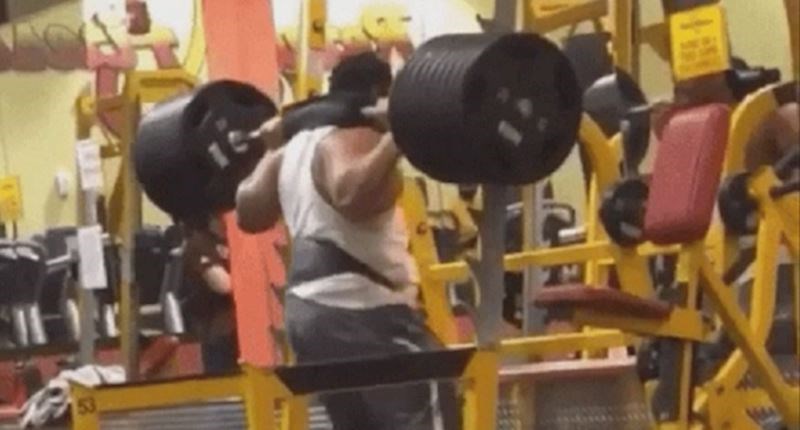 Frajer je glumatao u teretani i to je završilo katastrofalno