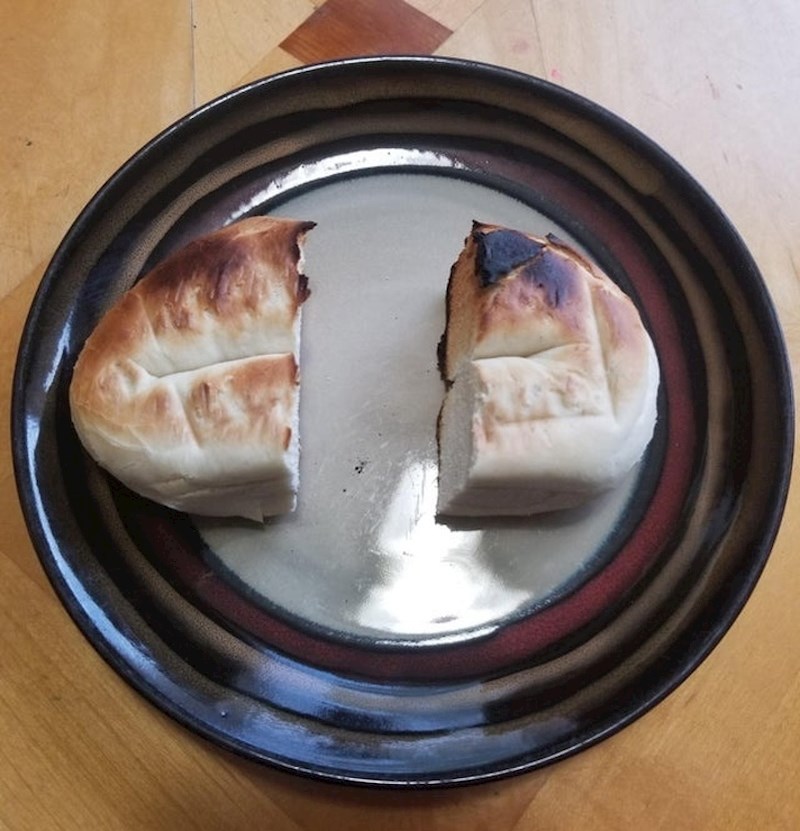 "Rekla sam kćeri da prereže pecivo koje joj nije stalo u toster"